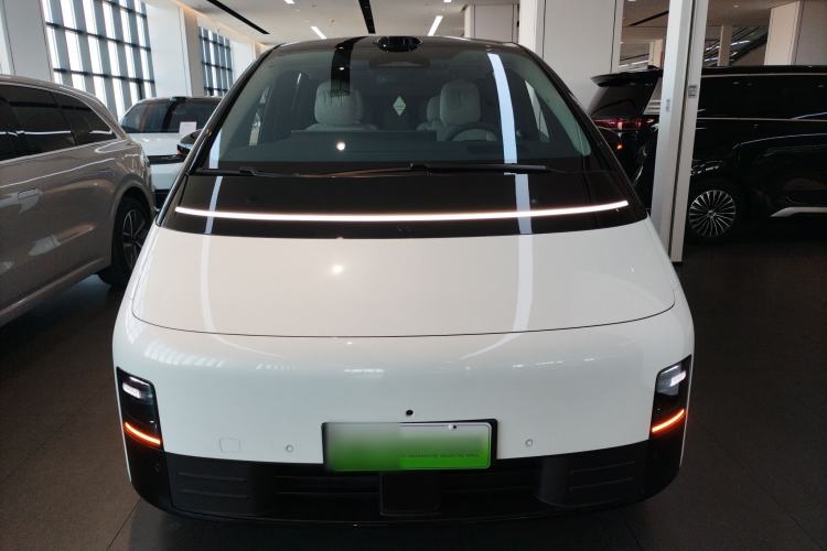 Used Li Auto MEGA 2025 Ultra Smart Refreshed Edition