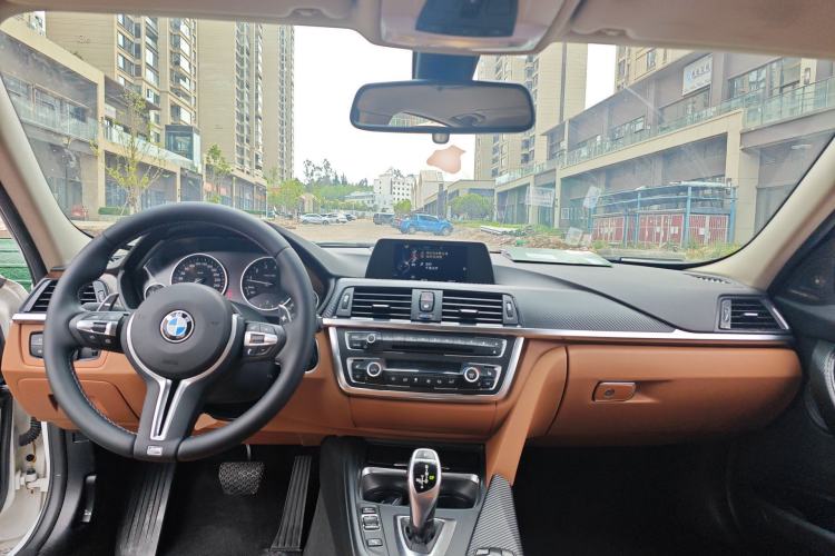 Used BMW 3 Series 2013 Facelifted 320Li Luxury Design Package
