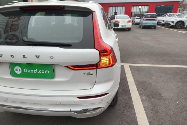Used Volvo XC60 New Energy 2025 Plug-in Hybrid Long-Range All-Wheel Drive Smart Luxury Edition Exterior 3