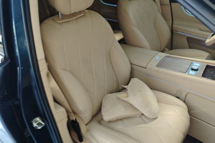 Used Hima AITO M9 2025 Extended-Range Ultra Version 52 kWh 6-Seater
