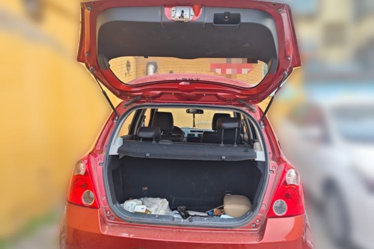 Used Suzuki Swift 2016 1.5L Manual Fashion Model Trunk