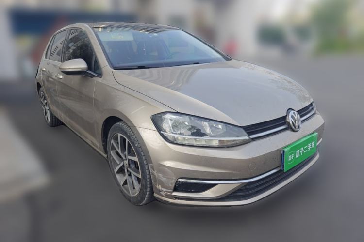 Used Volkswagen Golf 2020 Zhiai Edition 280TSI DSG Comfort Model Front Right 45 Deg