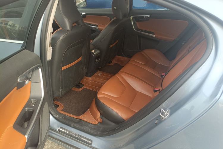 Used Volvo S60 2017 S60L T4 Smart Range Edition
