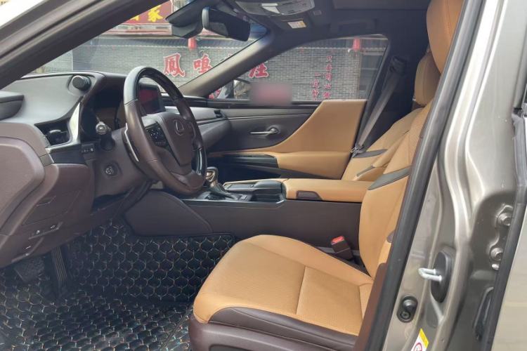 Used Lexus ES 2018 200 Luxury Edition China V Standard
