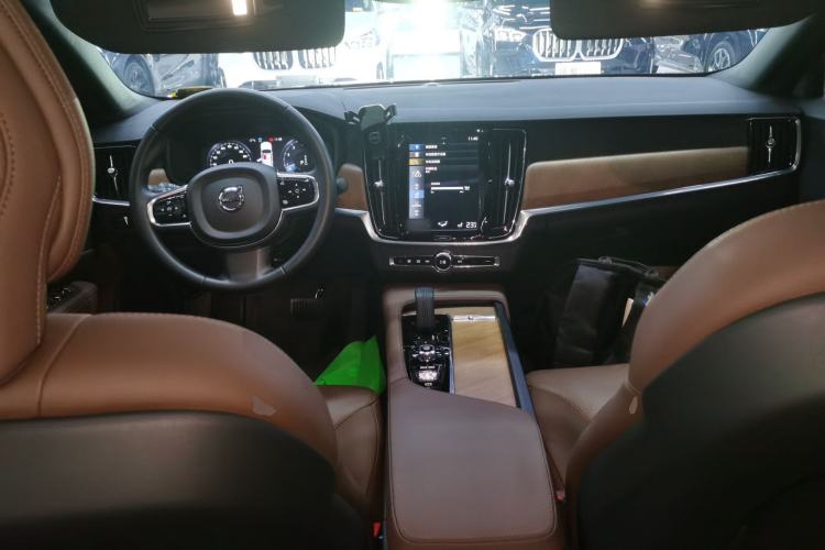 Used Volvo S90 2021 B5 Zhiyi Luxury Edition
