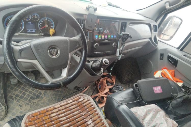 Used Foton Toano 2017 2.8T Facelifted E Van Long Wheelbase 4J28TC3