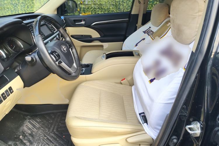 Used Toyota Highlander 2018 2.0T Two-Wheel Drive Elite Version 5 Seats China VI Standard
