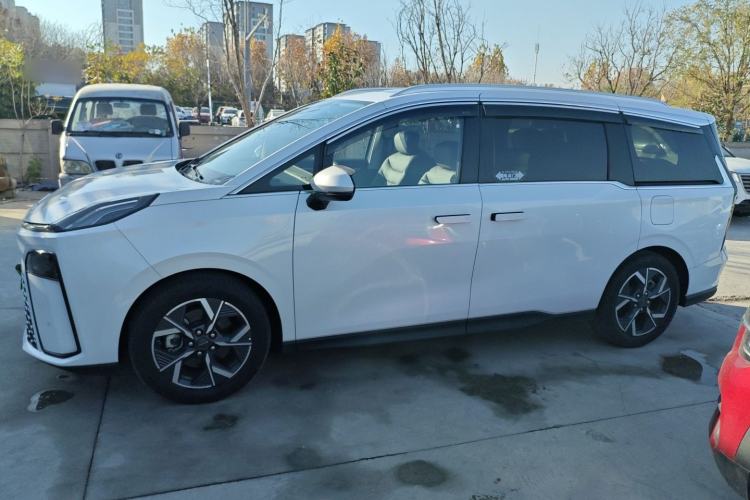 Used SAIC MAXUS G70 2024 2.0T Automatic Flagship Version 7 Seats