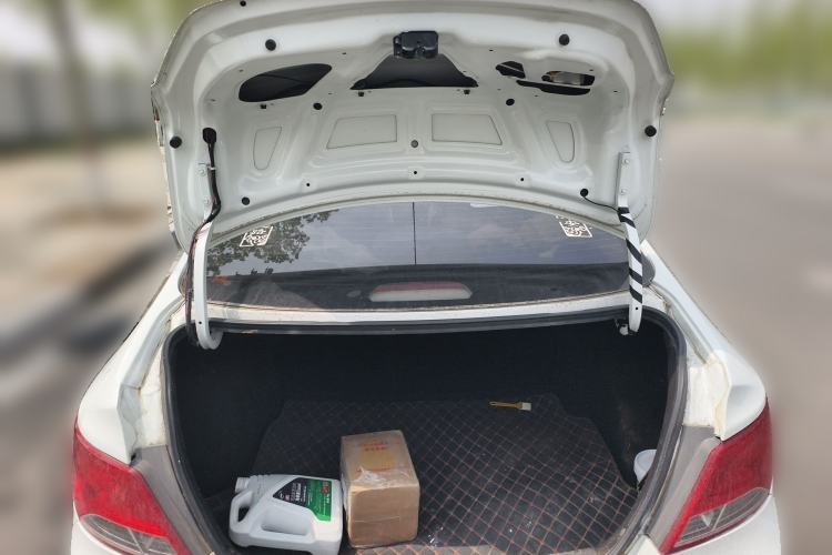 Used Hyundai Verna (older generation) 2014 1.4L Automatic Smart GLS
