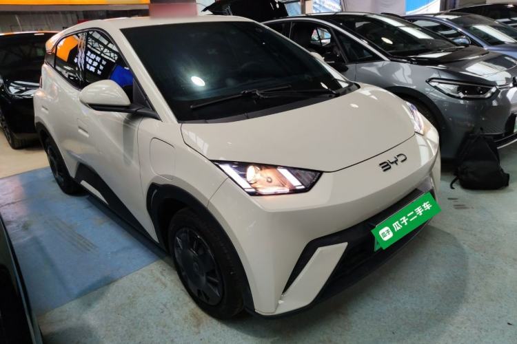 Used BYD Seagull 2025 305km Active Version Front Right 45 Deg