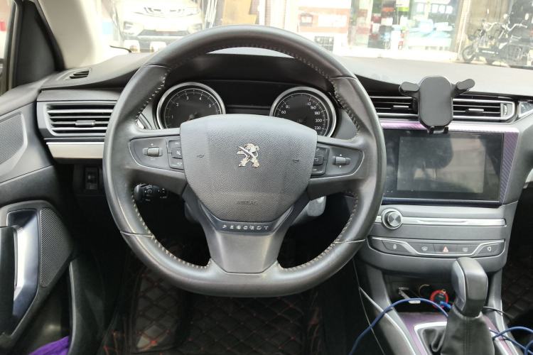 Used Peugeot 408 2015 1.2T Automatic Luxury Edition Steering Wheel
