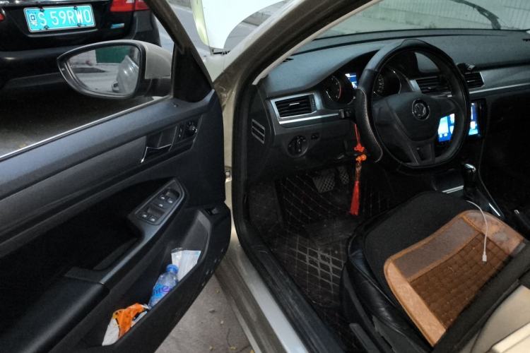 Used Volkswagen Bora 2017 1.6L Automatic Fashion Model