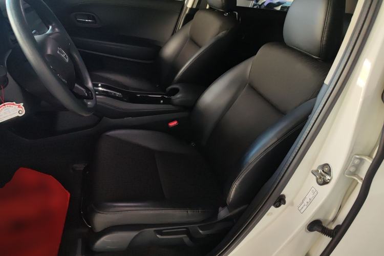 Used Honda Vezel 2020 1.5L CVT Luxury Edition Left Front Seat