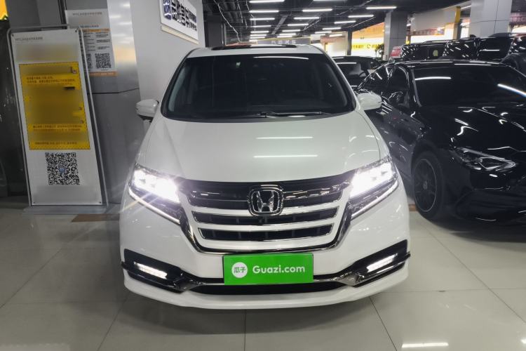 Used Honda Elysion 2019 2.0L Hybrid Luxury Edition
