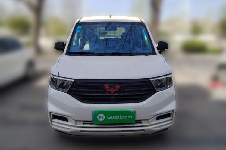 Used Wuling Hongguang V 2019 1.5L Jingqu Version China VI LAR
