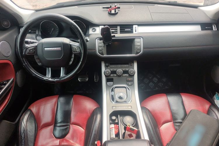 Used Land Rover Range Evoque 2013 2.0T 5-Door Ignite Edition Center Console