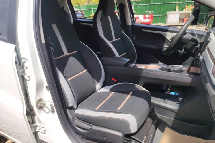 Used SOL E10X 2021 302 km Range Fashion Edition 31.4 kWh
