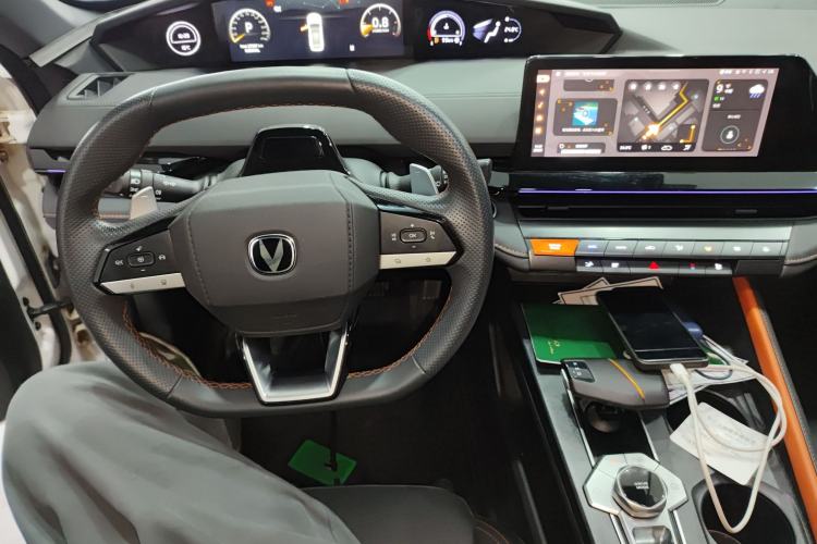 Used Changan UNI-V 2022 1.5T Smart Navigation Version
