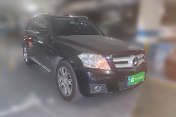 Used Mercedes-Benz GLK-Class 2011 GLK 300 4MATIC Fashion Model Front Right 45 Deg