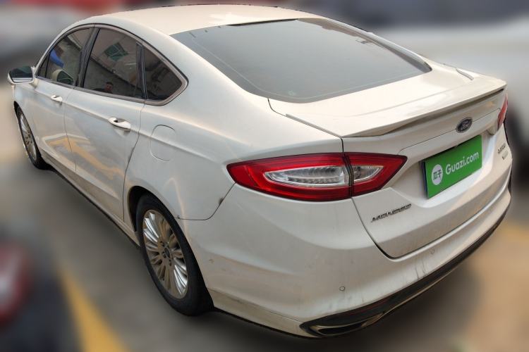 Used Ford Mondeo 2013 2.0L GTDi 200 Luxury Model Rear Left 45 Deg