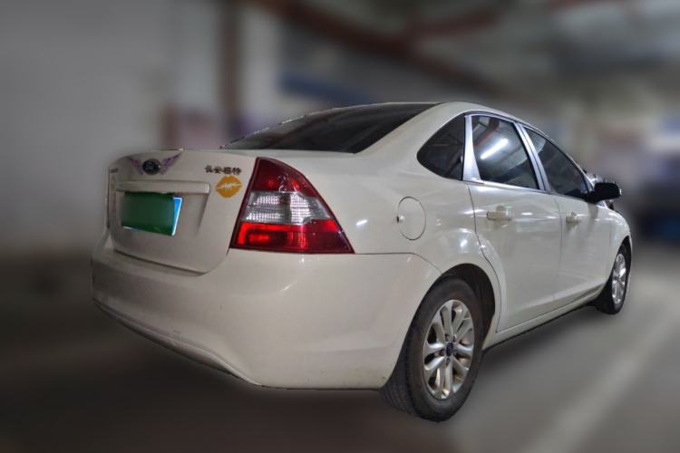 Used Ford Focus 2013 Sedan Classic 1.8L Manual Base Model