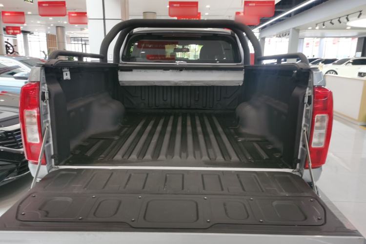 Used Great Wall Poer 2021 2.0T Commercial Version Automatic Diesel Two-Wheel Drive Elite Trim with Long Bed – GW4D20M Trunk