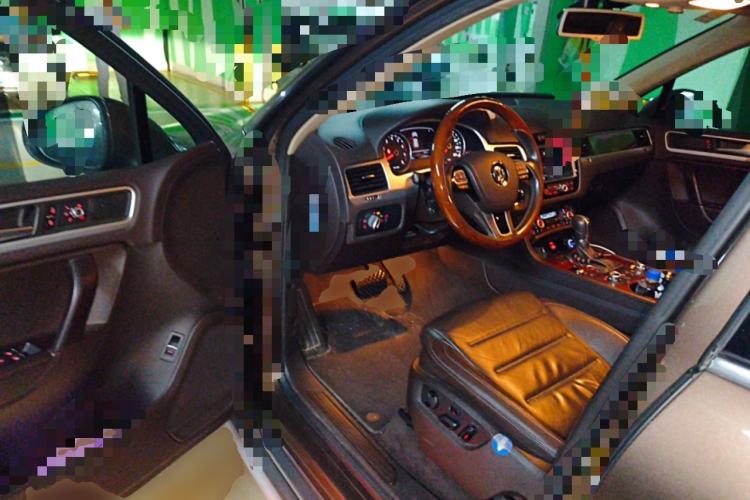 Used Volkswagen Touareg 2011 3.0 TSI Comfort Version Driver Seat