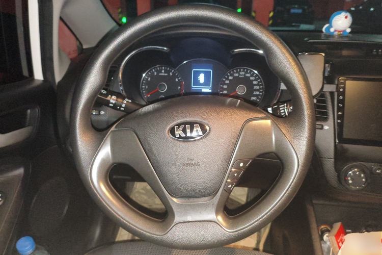 Used Kia K3 2016 1.6L Automatic GLS Steering Wheel