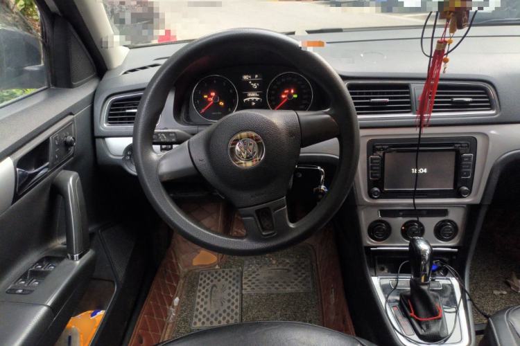 Used Volkswagen Gran Lavida 2014 1.4TSI Automatic 30th Anniversary Edition
