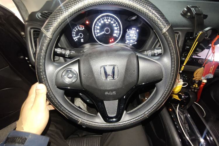 Used Honda Vezel 2016 1.8L CVT Front-Wheel Drive Pioneer Edition
