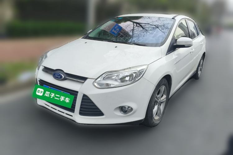 Used Ford Focus 2012 Sedan 1.6L Automatic Fashion Edition
