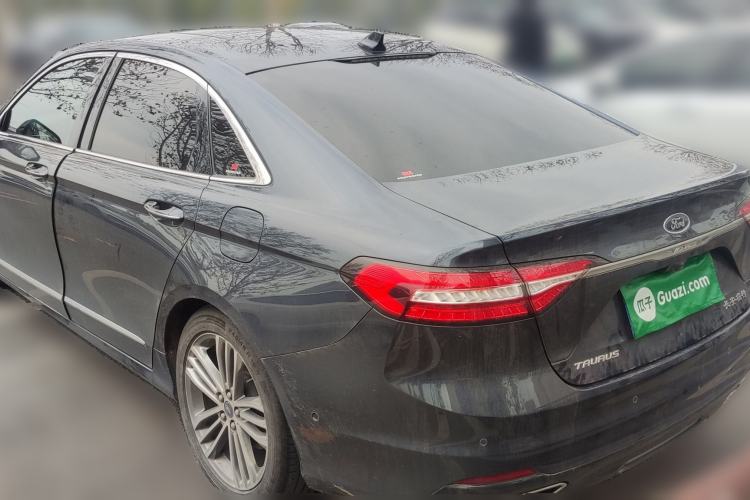 Used Ford Taurus 2019 EcoBoost 245 Vignale Deluxe Edition
