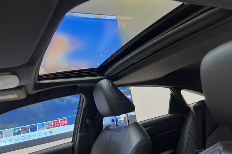 Used Toyota Avalon 2019 2.0L XLE Premium Edition China VI