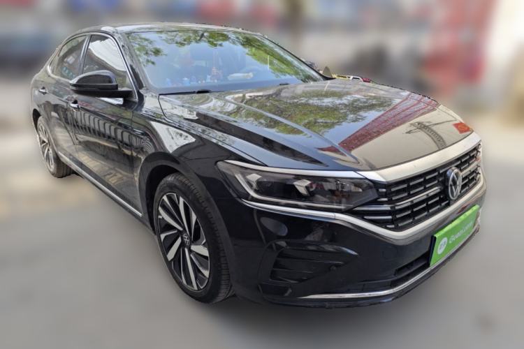 Used Volkswagen Passat 2022 330TSI Elite Edition Front Right 45 Deg