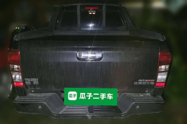 Used Isuzu D-MAX 2022 2.0T Two-Wheel Drive Automatic Gasoline LingShang Version JX4G20A6L
