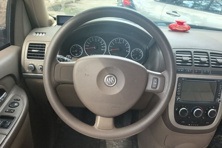 Used Buick GL8 2014 2.4L Classic Edition