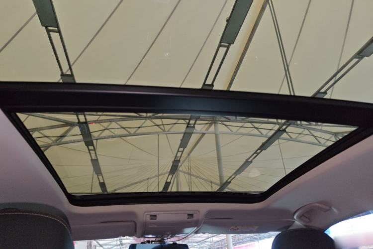 Used Volkswagen Tayron 2020 330TSI Two-Wheel Drive Luxury Smart Connectivity Version Headliner