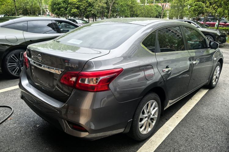 Used Nissan Sylphy 2022 Classic 1.6XE CVT Comfort Edition Exterior 5