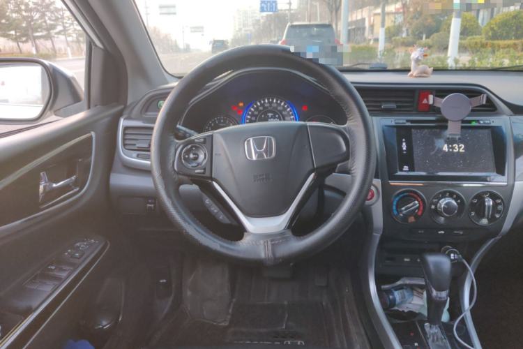 Used Honda Crider 2013 1.8L automatic luxury edition