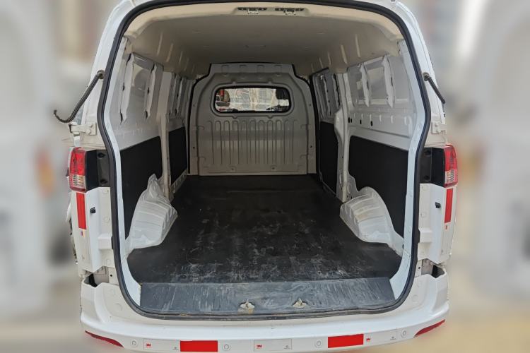 Used BAIC Ruixiang Boteng V2 EV 2022 Enclosed Van Standard Type Henan Lithium Battery Trunk