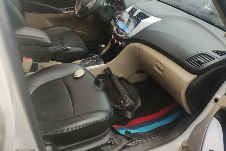 Used Hyundai Verna (older generation) 2016 1.4L Automatic Leading-Edge GLX
