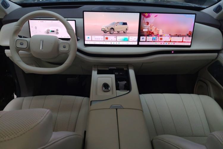 Used Wey Lanshan 2025 Four-Wheel Drive Max
