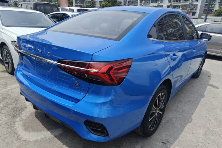 Used Roewe i5 2021 1.5L CVT Diamond Edition Rear Right 45 Deg