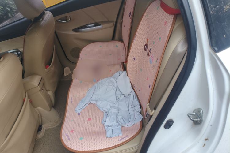 Used Toyota YARiS L Zhi Xuan 2015 1.5E Automatic Charm Edition