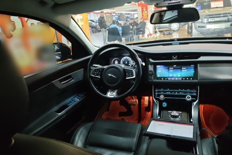 Used Jaguar XFL 2019 XFL 2.0T 250 PS Two-Wheel-Drive Luxury Edition