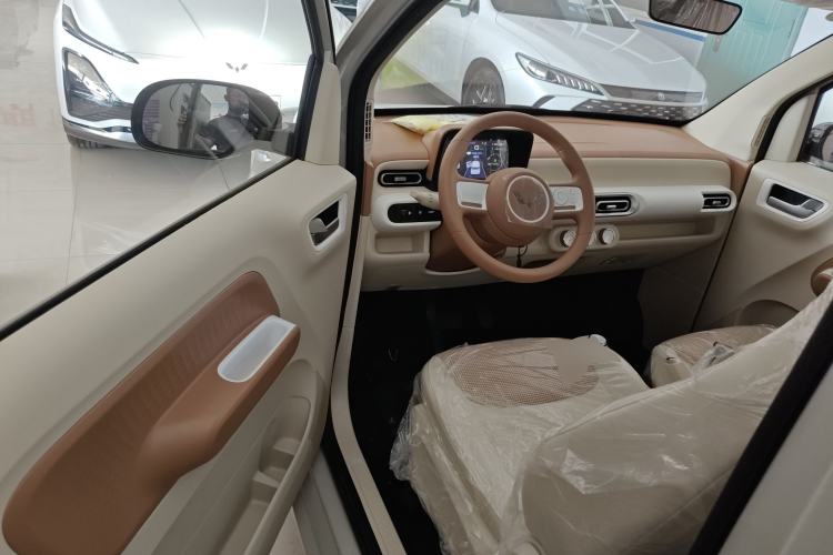 Used Wuling Hongguang MINIEV 2024 3rd Generation 215km Youth Edition Driver Seat