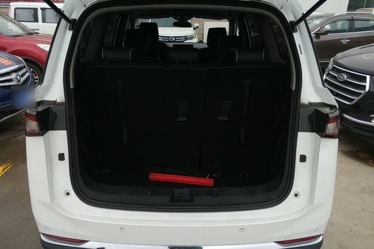 Used Wuling Jiachen 2022 1.5T CVT Deluxe Flagship Edition Trunk