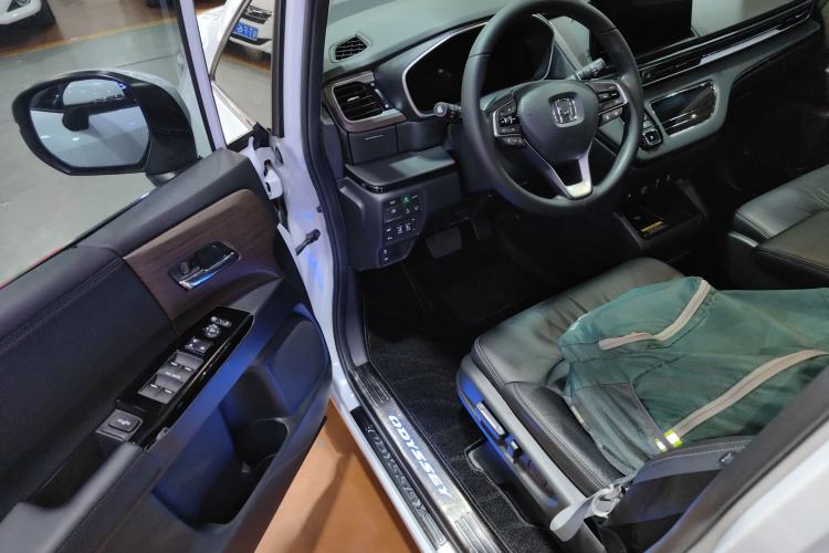 Used Honda Odyssey 2022 2.0L eHEV Sharp Supreme Edition
