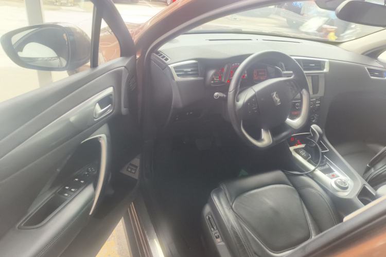 Used DS 6 2014 1.6T Luxury Edition THP160
