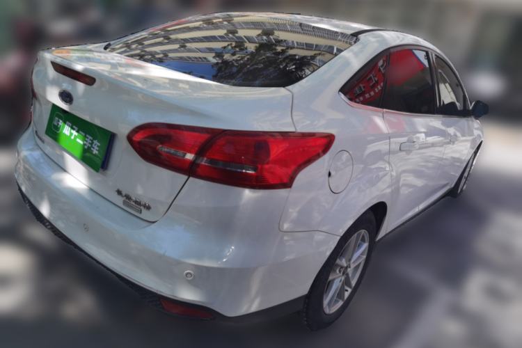 Used Ford Focus 2015 Sedan EcoBoost 180 Automatic Elite Model
